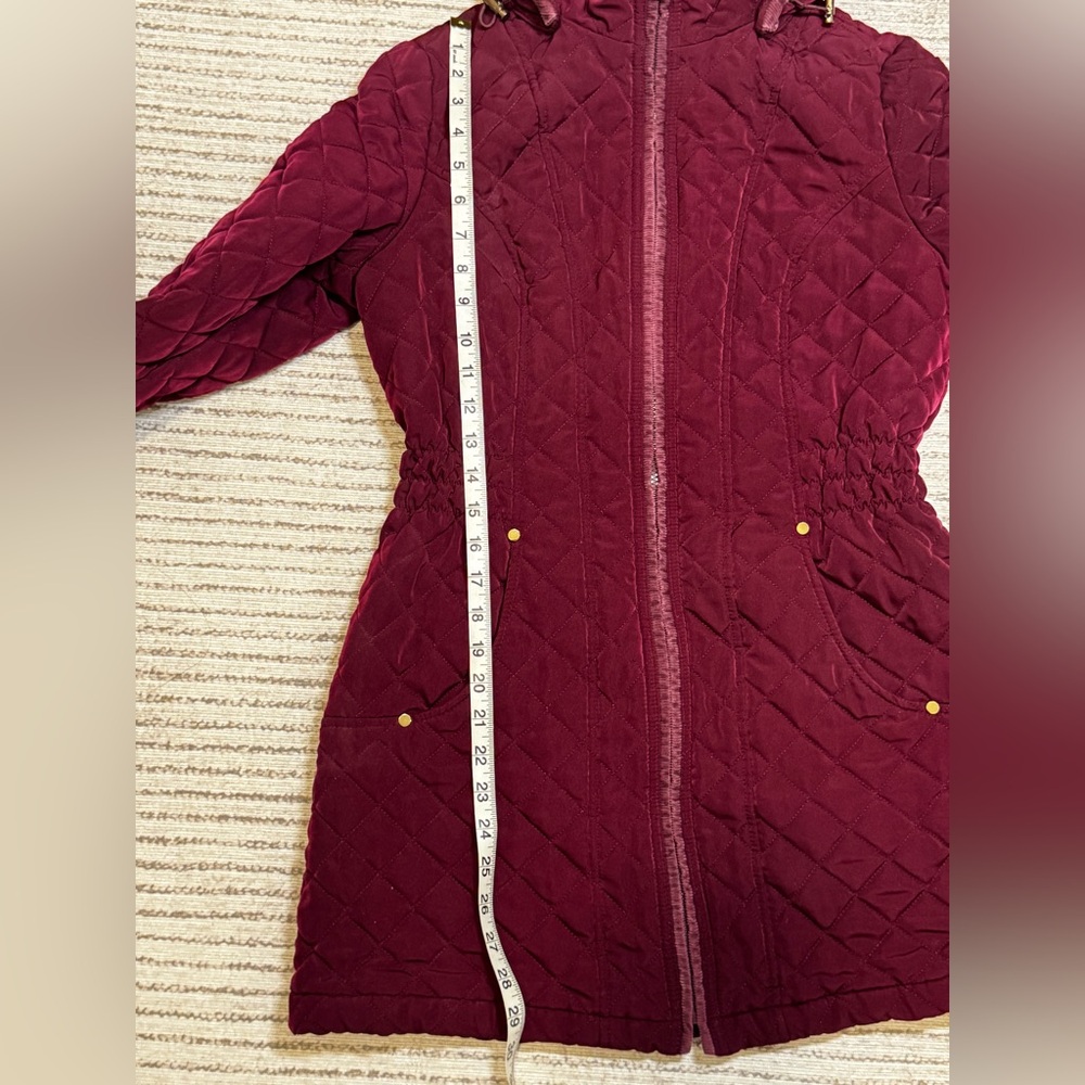 St John’s Bay Burgundy Quilted Hooded Jacket Coat Size Medium - Picture 4 of 4